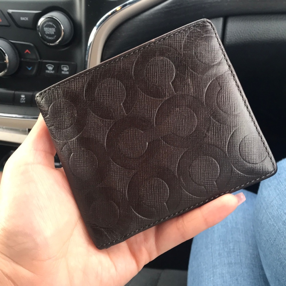 Men’s leather coach wallet